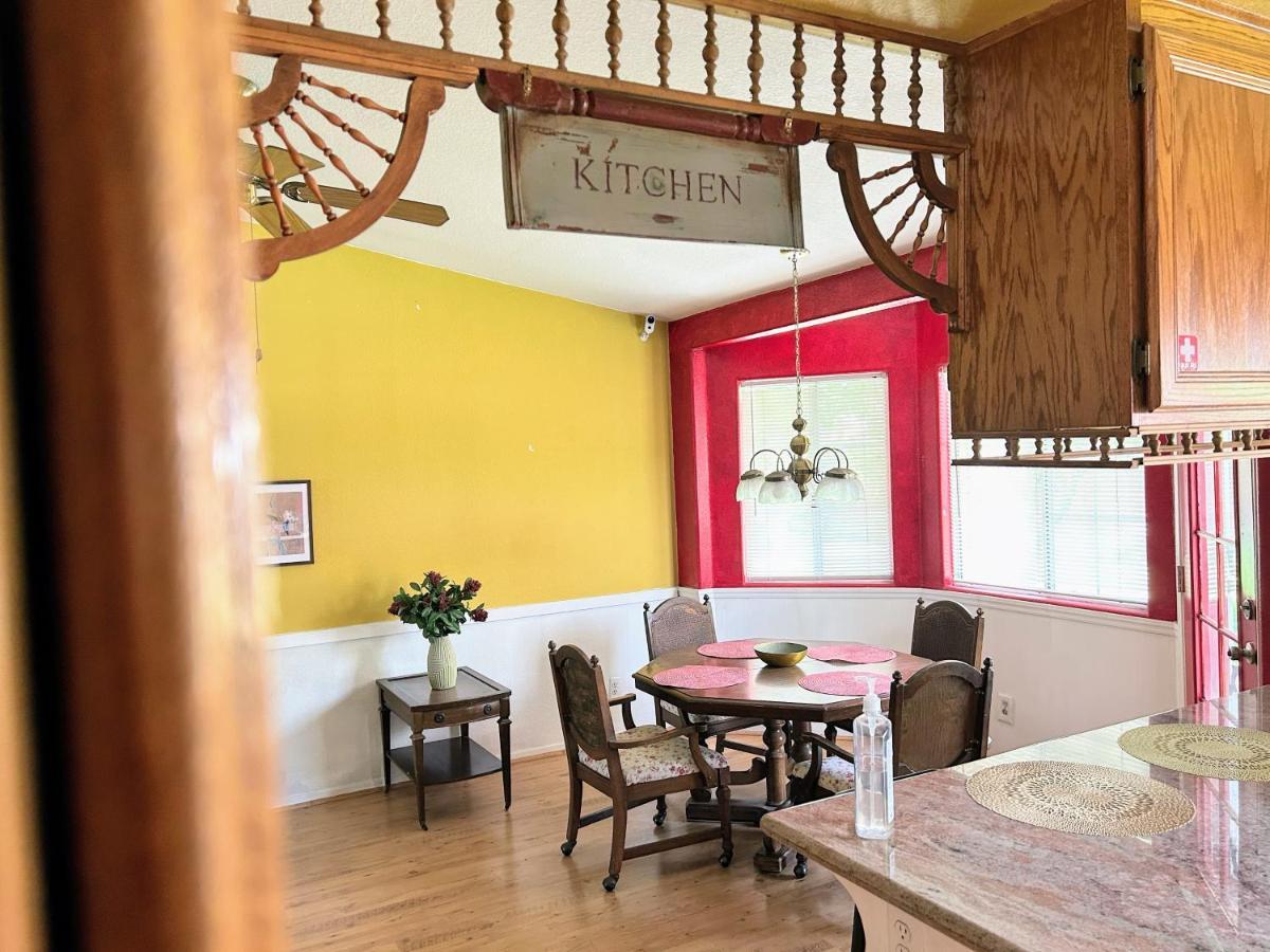 Vineyard Vista Suite With Tv And Private Bathroom Hemet Kültér fotó
